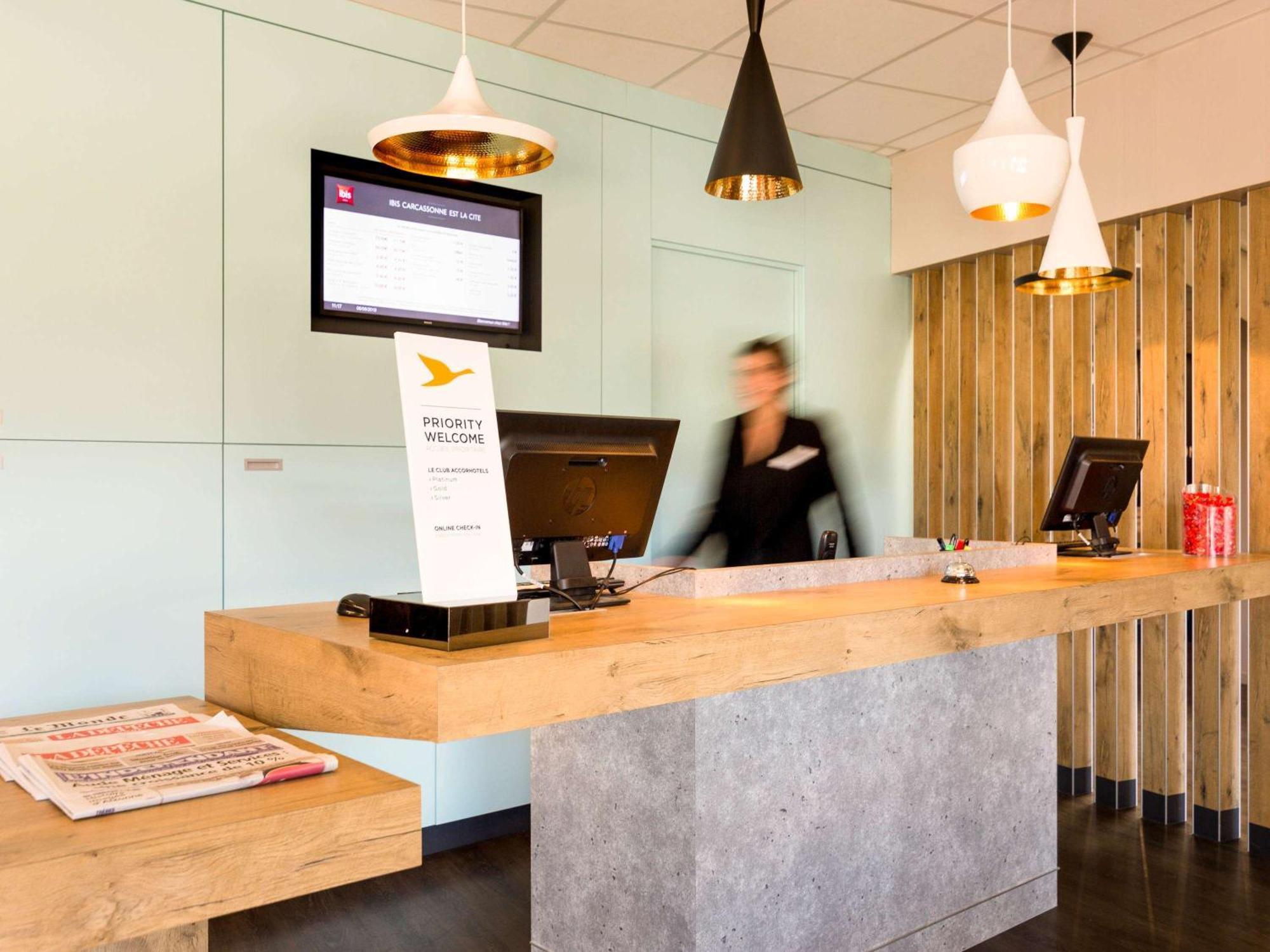 Ibis Carcassonne Est La Cite Hotel Eksteriør billede
